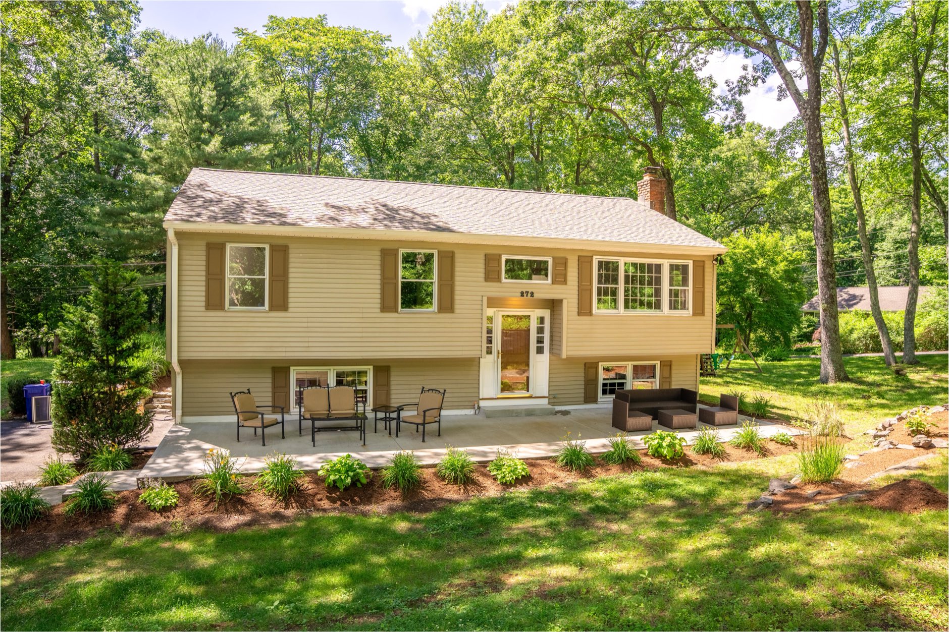 Front exterior of 272 Candlewood Lake Road North, New Milford CT